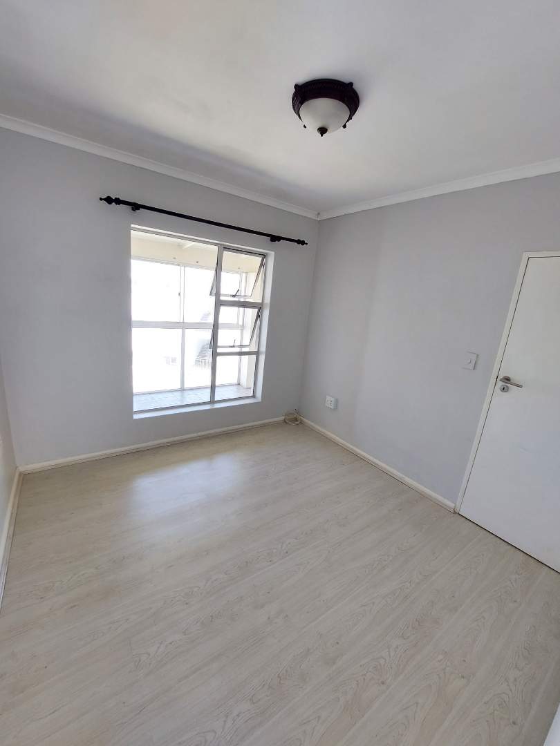 To Let 1 Bedroom Property for Rent in Big Bay Western Cape